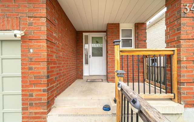 34 Marchwood Crescent