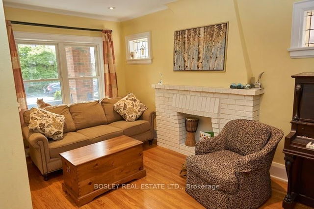 11 Bonnie Brae Boulevard