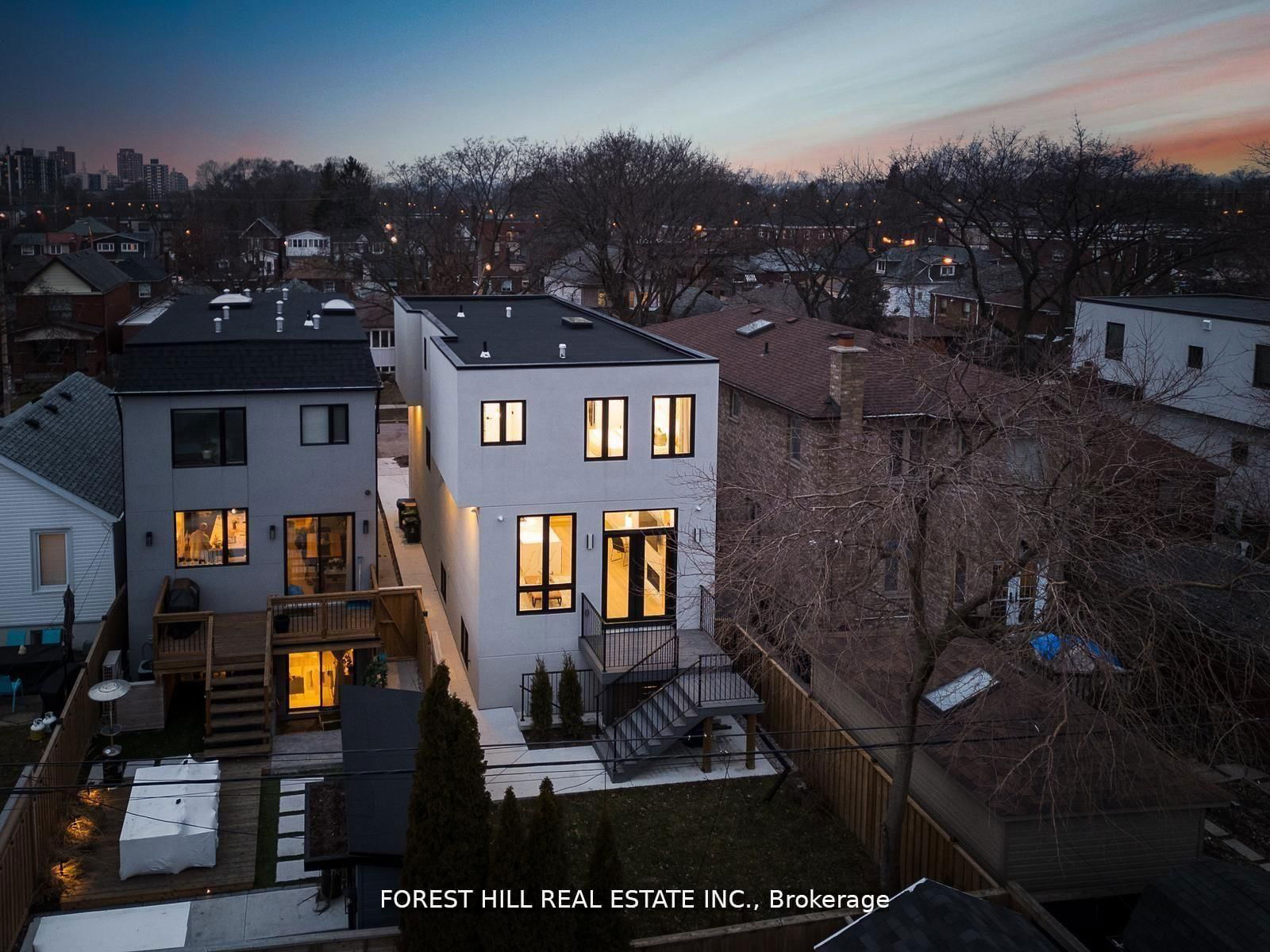 Detached House for sale at 67 Lesmount Avenue, Toronto, East York, M4J 3V7 - MLS: E12160667