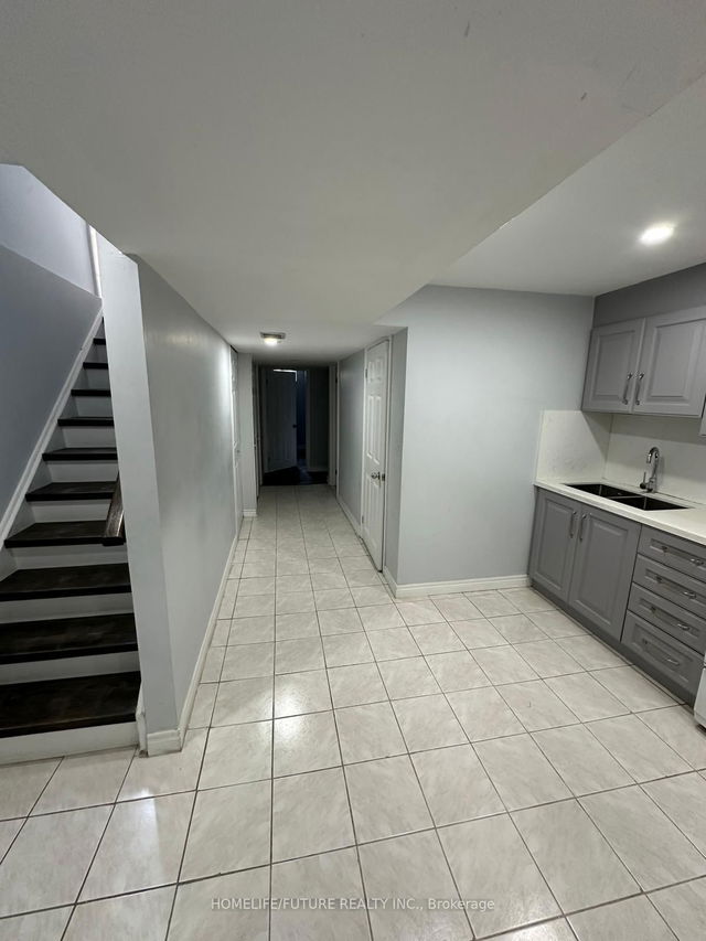 Bsmt - 19 Hummingbird Drive