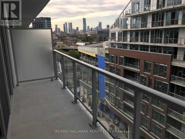 718 - 15 Baseball Place