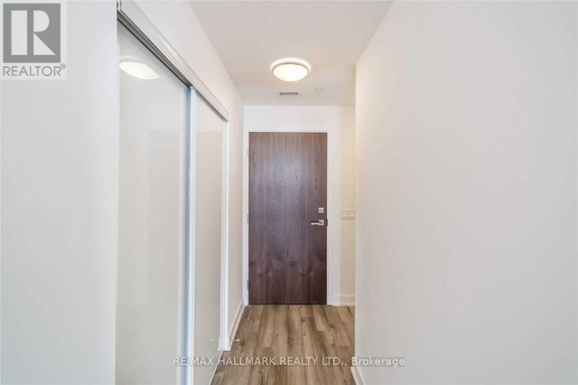 718 - 15 Baseball Place