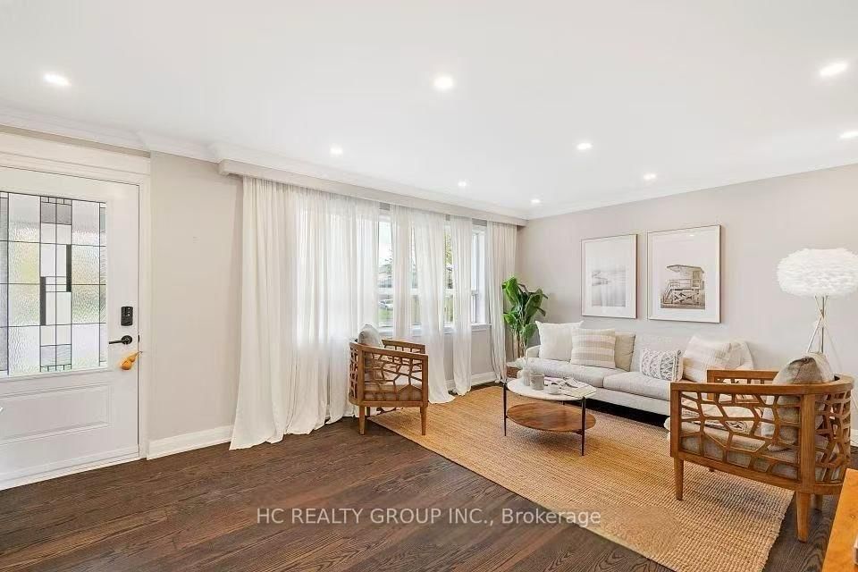Detached House for sale at 7 Ivanhoe Court, Toronto, Wexford-Maryvale, M1R 3G8 - MLS: E12161373