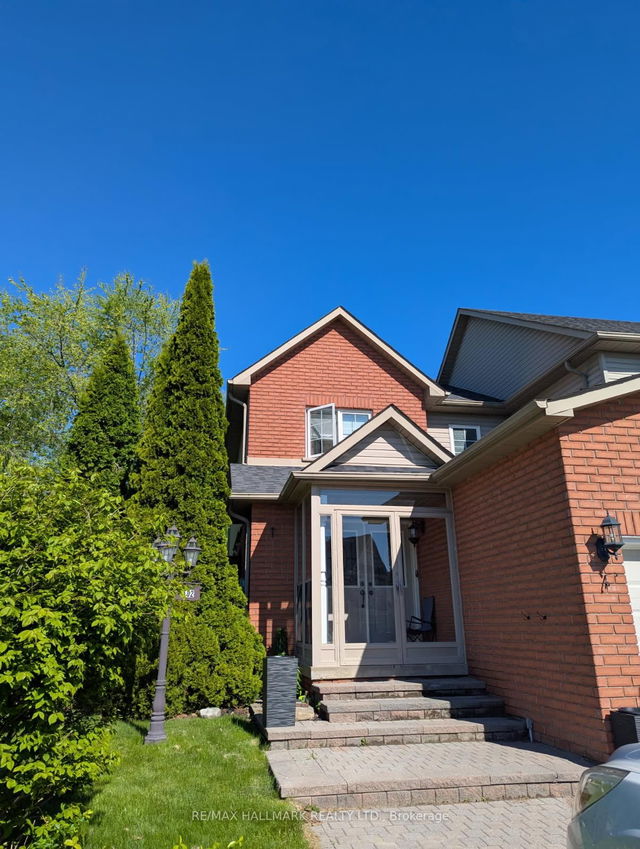 102 Richfield Square