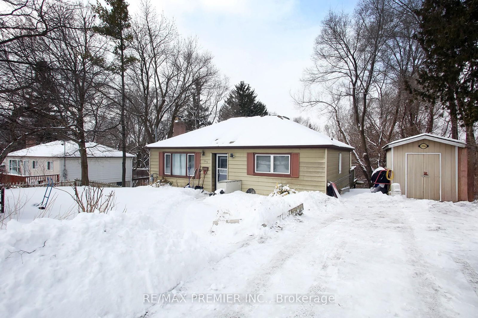 Detached House for sale at 1914 Liverpool Road, Pickering, Liverpool, L1V 1W5 - MLS: E12161498