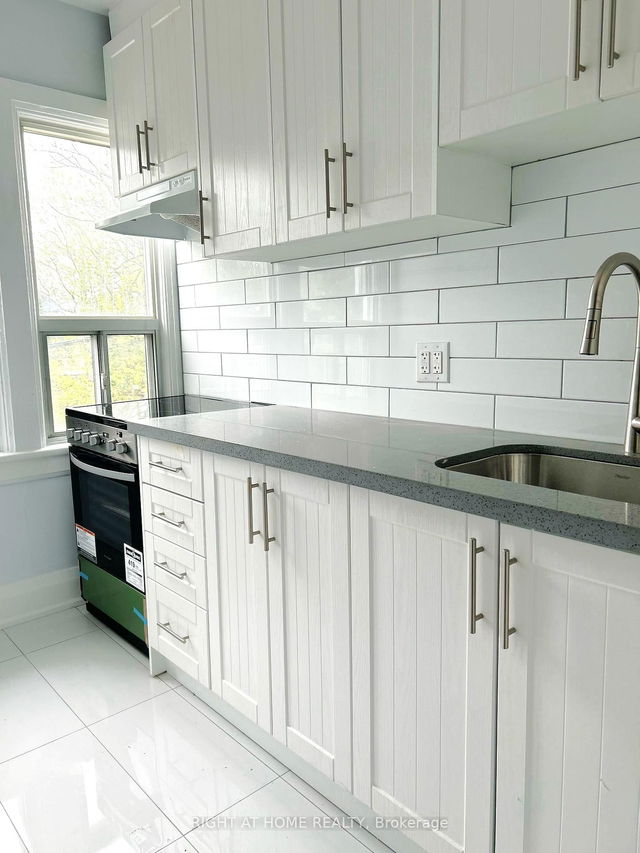Upper - 685 Greenwood Avenue