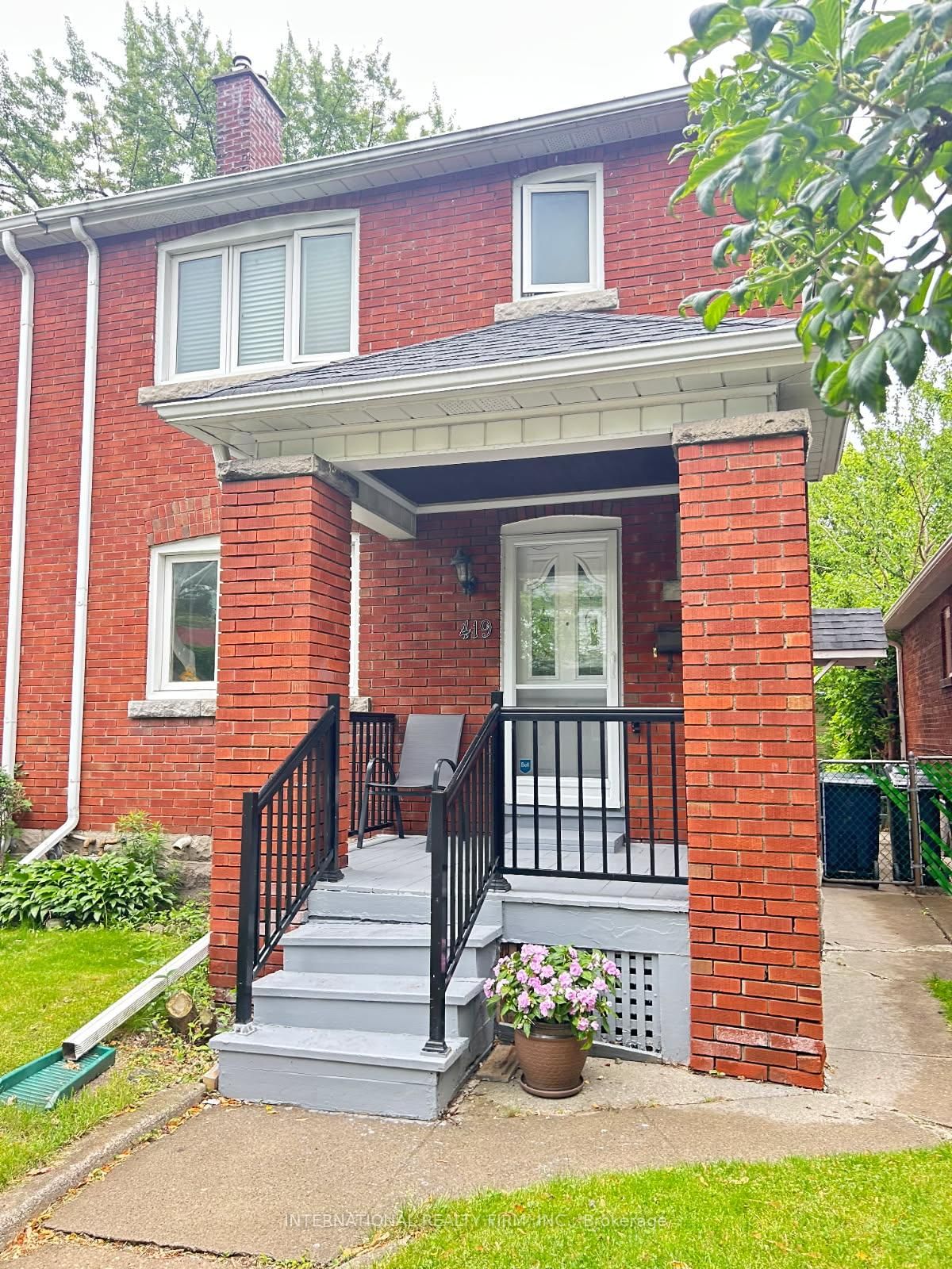 Property at 419 Mortimer
