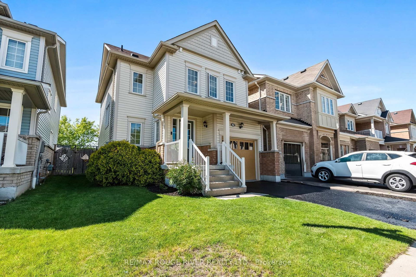 Detached House for sale at 20 Gallimere Court, Whitby, Blue Grass Meadows, L1N 0J5 - MLS: E12162392