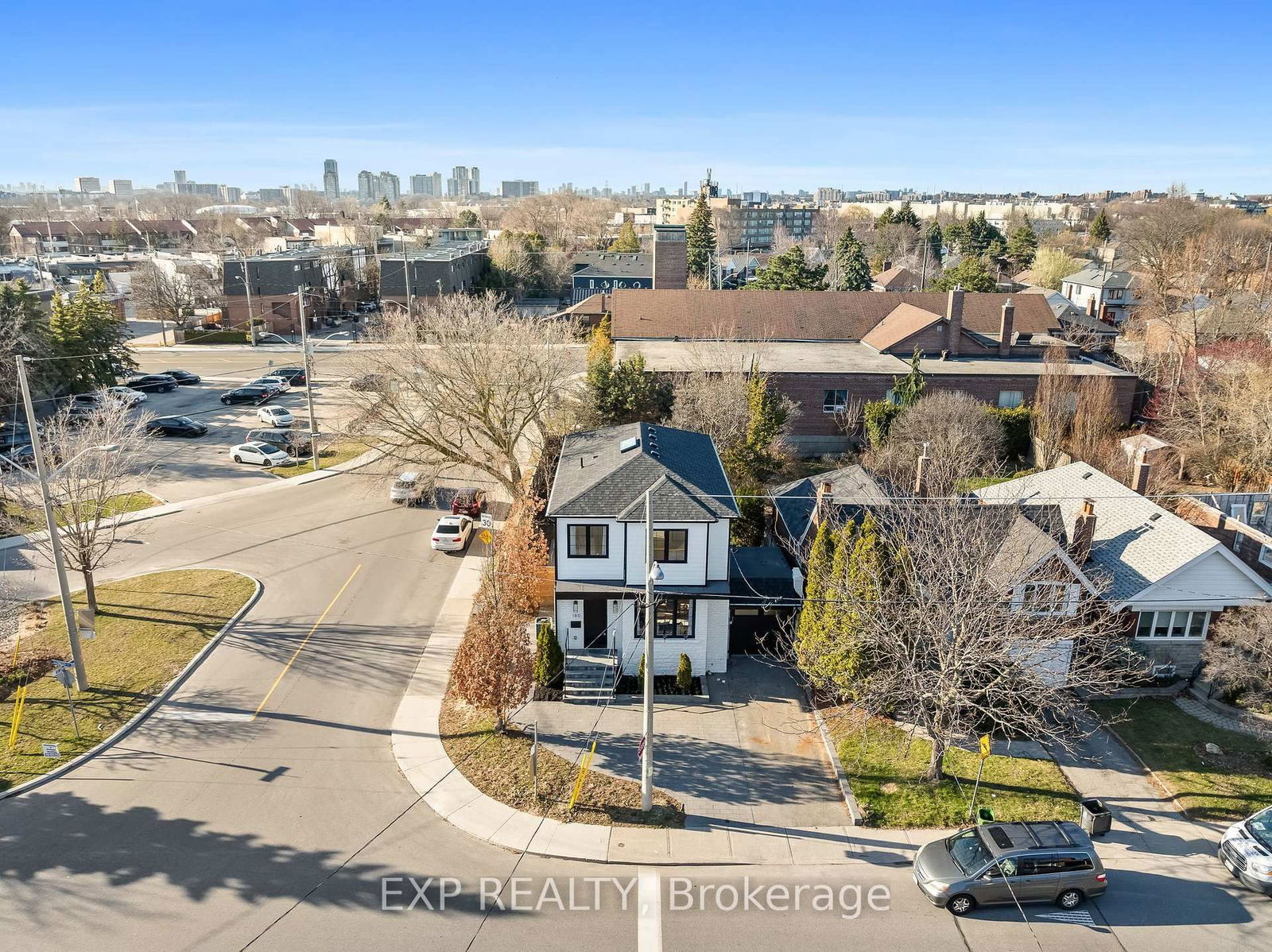 Detached House for sale at 180 Glenwood Crescent, Toronto, O'Connor-Parkview, M4B 1K4 - MLS: E12163084