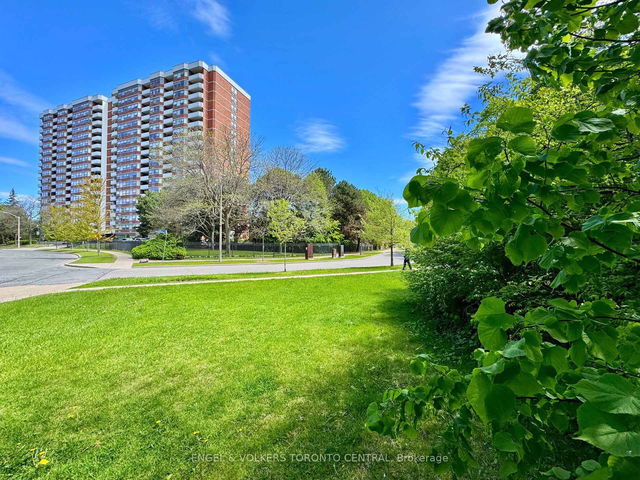 1016 - 121 Ling Road