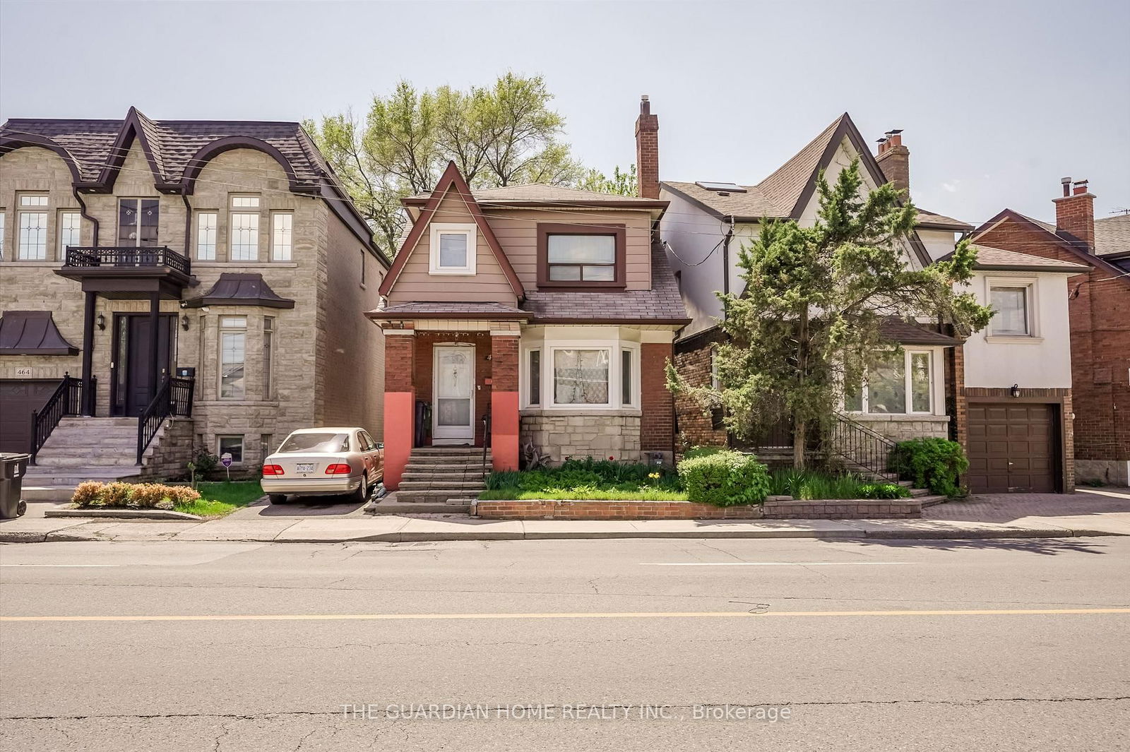 Detached House for sale at 466 Donlands Avenue, Toronto, East York, M4J 3S5 - MLS: E12163491