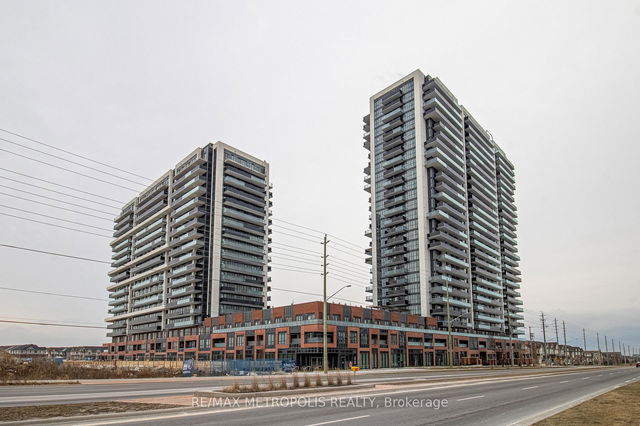 708 - 2545 Simcoe Street