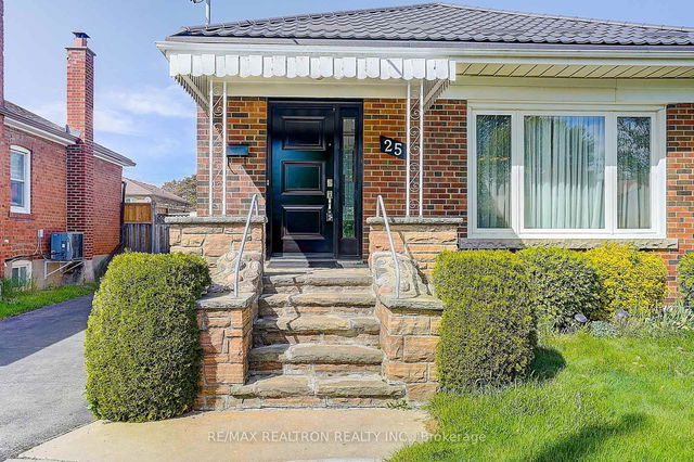 25 Muldrew Avenue