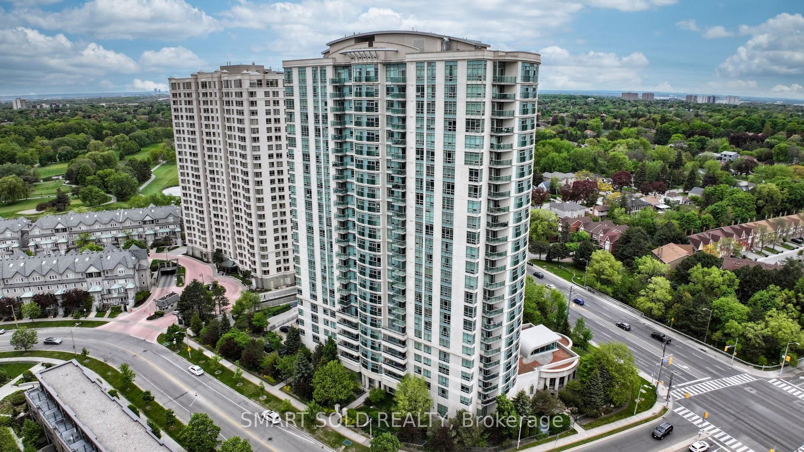 Condo for sale at 1919-238 Bonis Avenue, Toronto, Tam O'Shanter-Sullivan, M1T 3W7 - MLS: E12164366