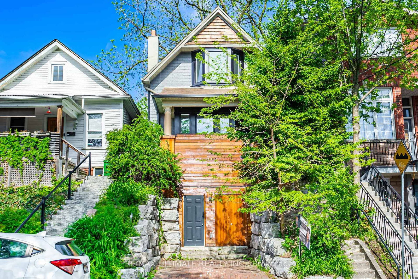 Detached House for sale at 275 Kenilworth Avenue, Toronto, The Beaches, M4L 3S9 - MLS: E12164779