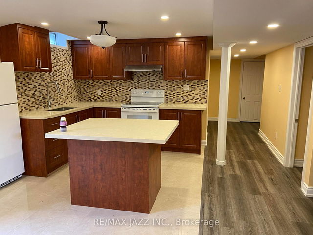101 Glenabbey Drive