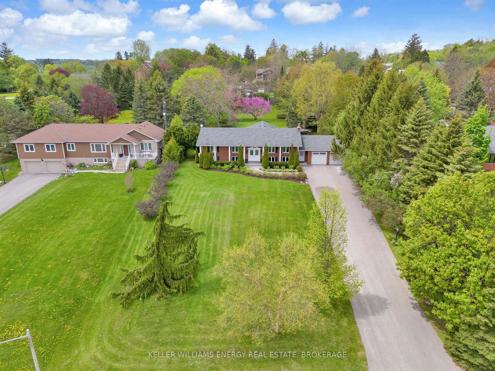 Detached House for sale at 90 Potters Lane, Clarington, Rural Clarington, L0B 1J0 - MLS: E12165228