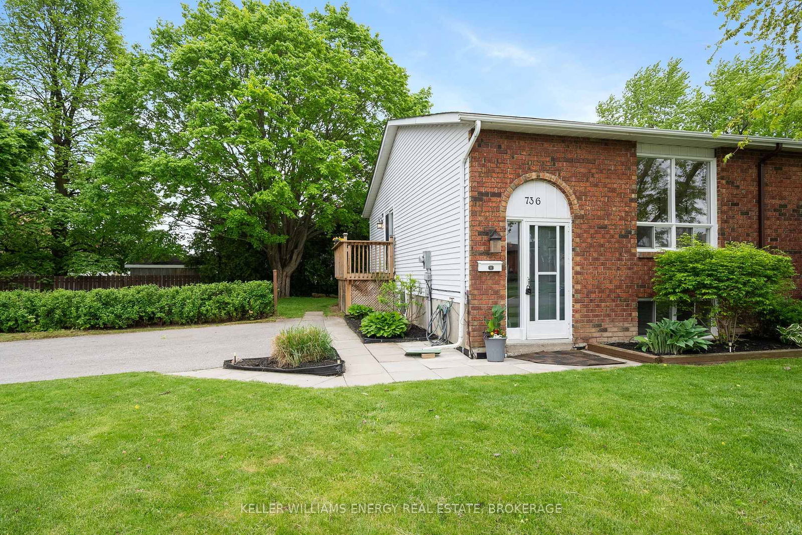 Semi-Detached House for sale at 736 Cricklewood Drive, Oshawa, Pinecrest, L1K 1R6 - MLS: E12165526