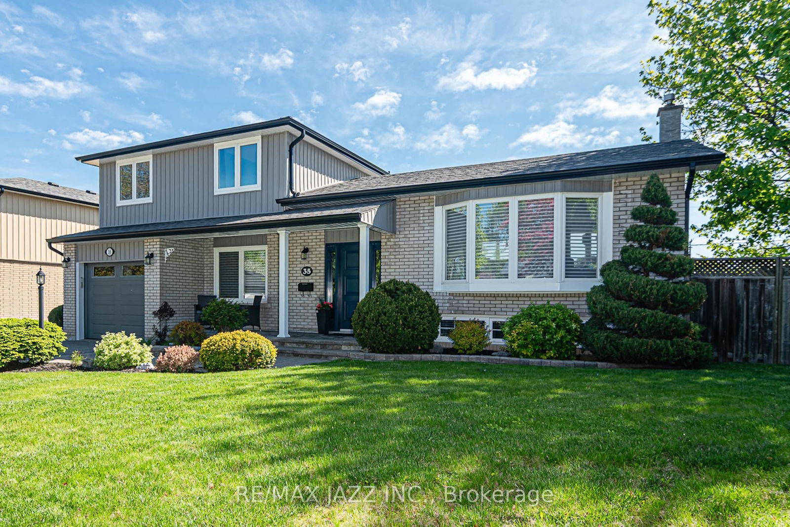 Detached House sold at 35 Strathy Road, Ajax, South East, L1S 2V2 - MLS: E12166095