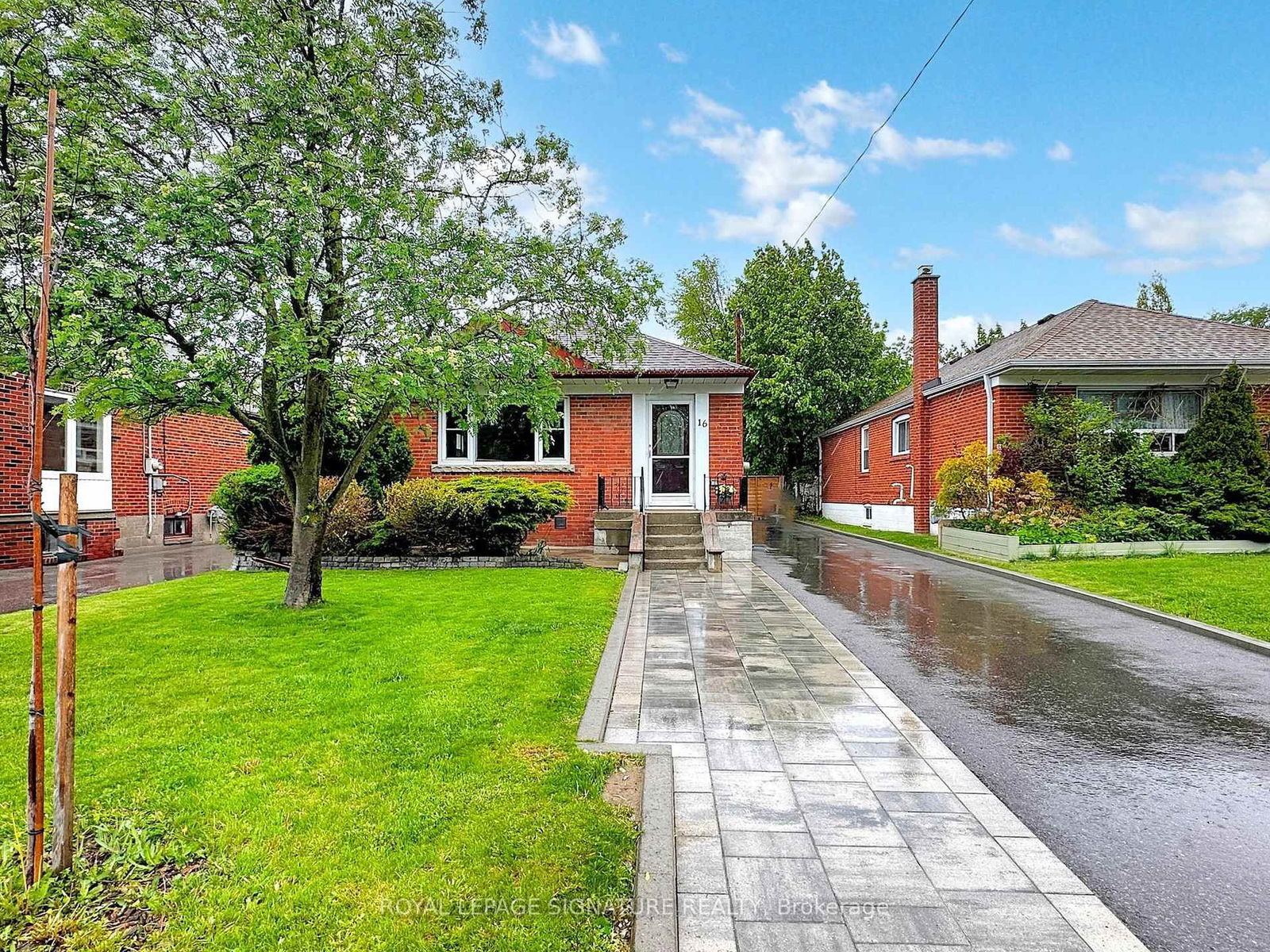 Detached House for sale at 16 Bardwell Crescent, Toronto, Wexford-Maryvale, M1R 1C9 - MLS: E12166098