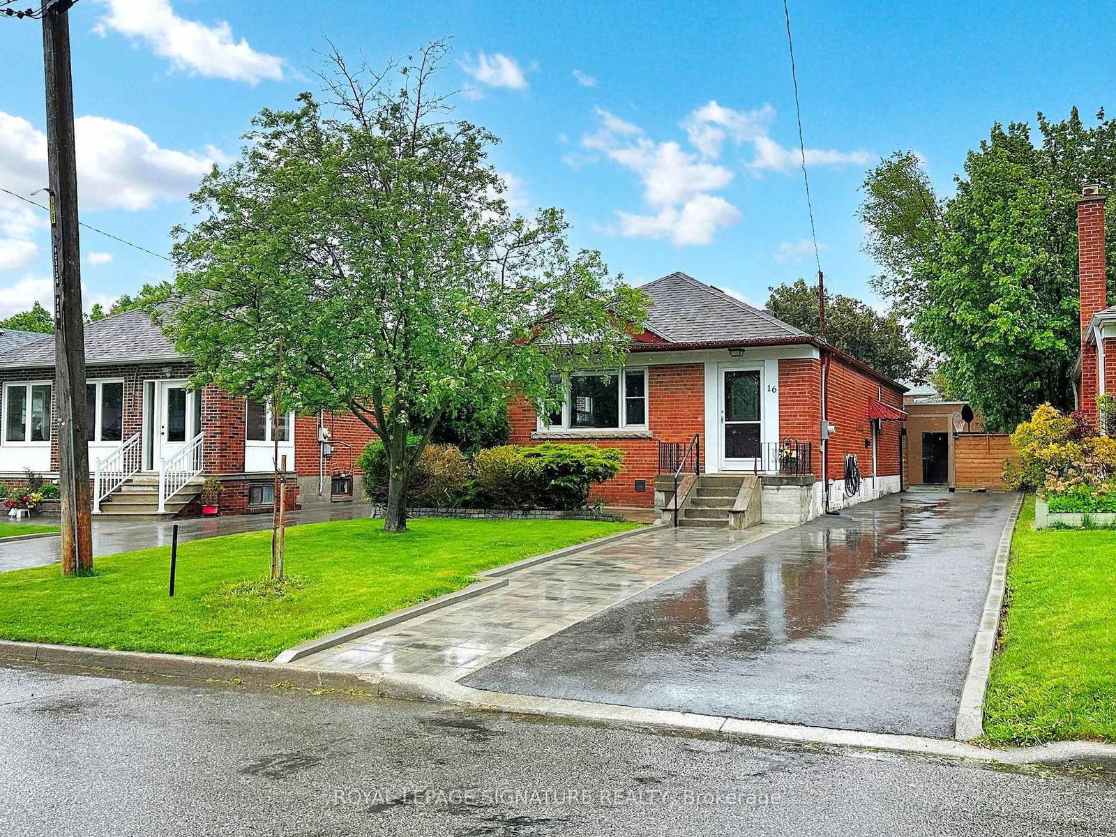 Detached House for sale at 16 Bardwell Crescent, Toronto, Wexford-Maryvale, M1R 1C9 - MLS: E12166098