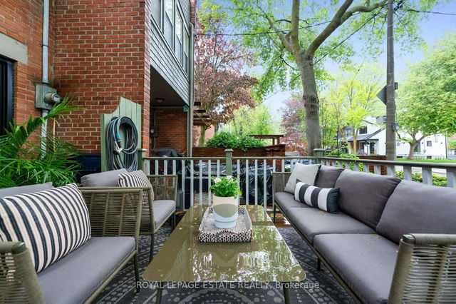 240 Waverley Road