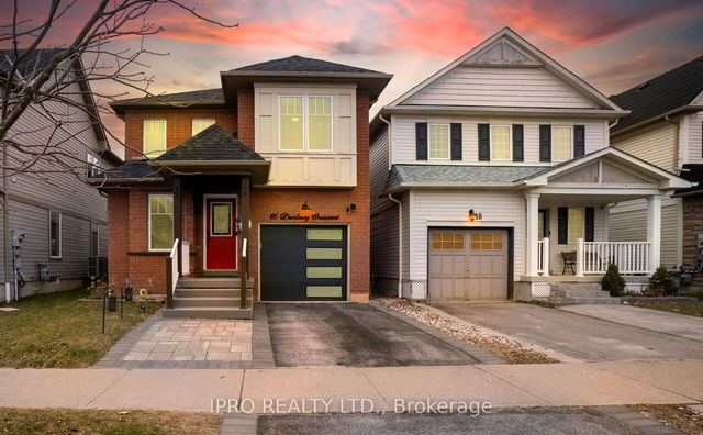 16 Donlevy Crescent