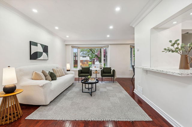 933 Scarborough Golf Clb Road