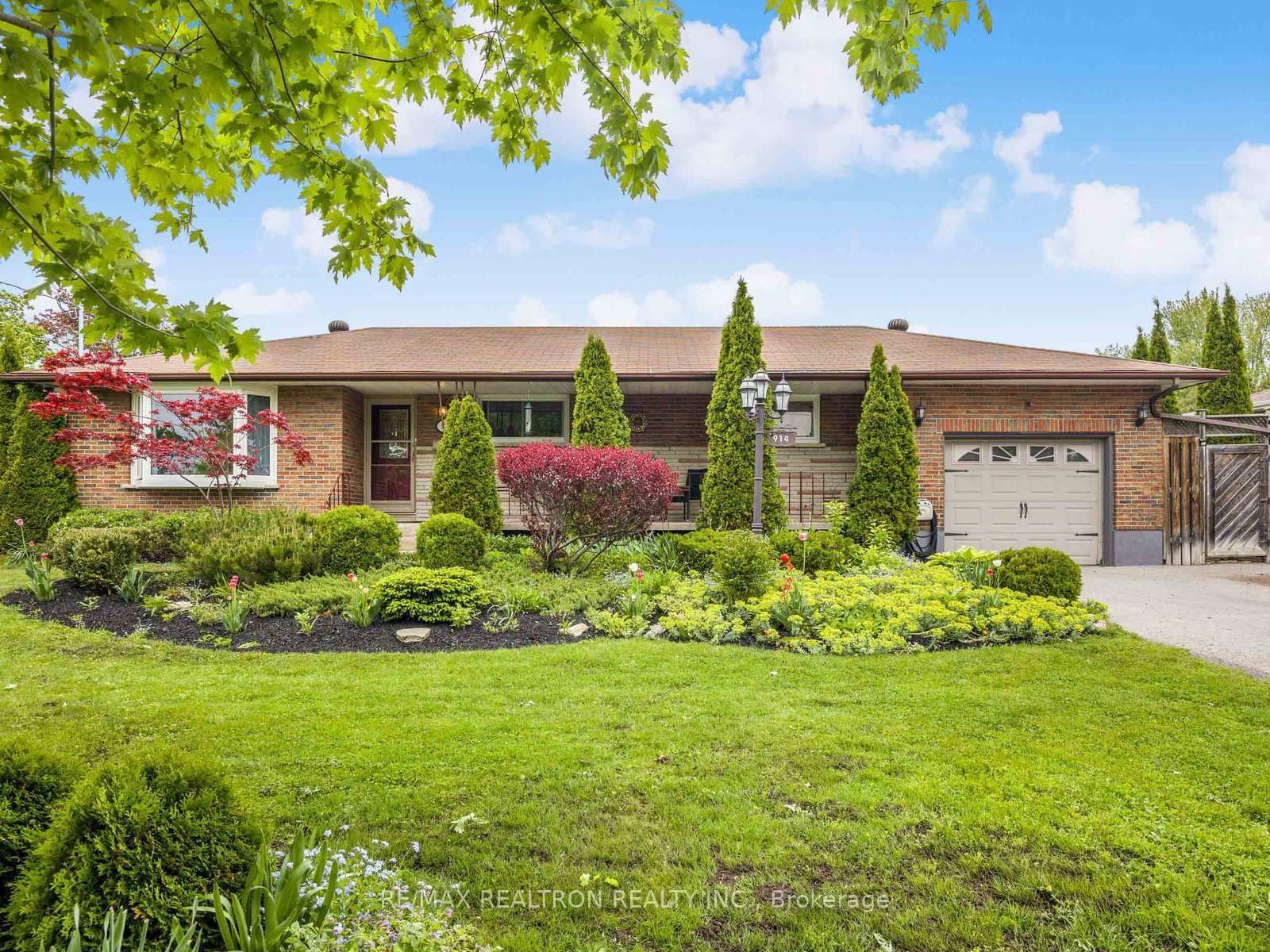 Property at 914 Willowdale