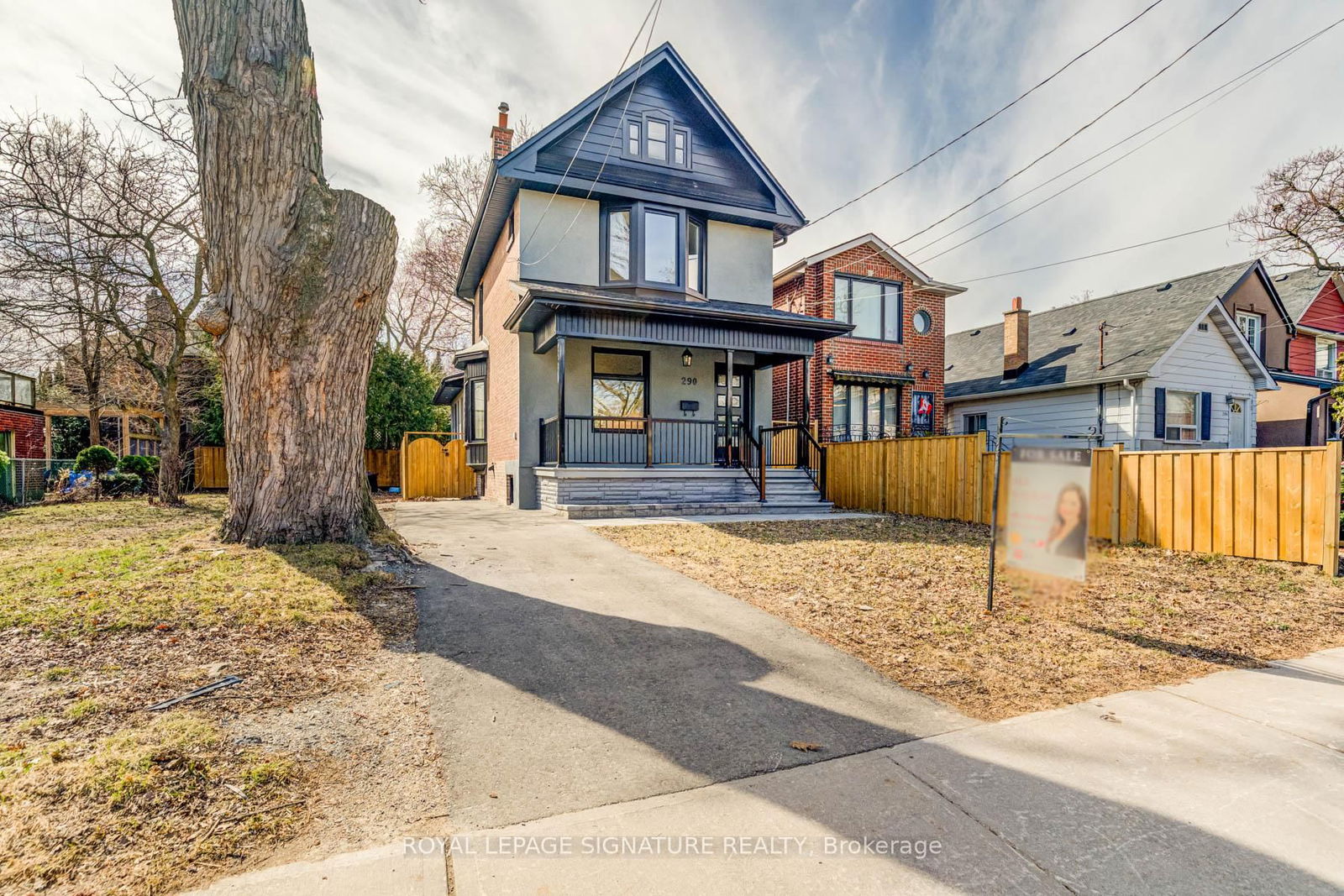 Detached House for sale at 290 Chisholm Avenue, Toronto, Woodbine-Lumsden, M4C 4W7 - MLS: E12166901