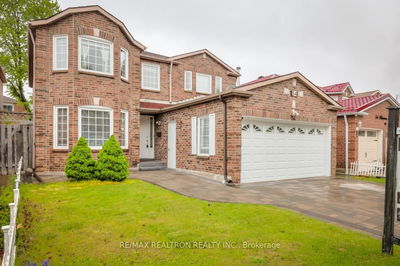 54 Bluenose Cres, Toronto - Highland Creek image-0-2