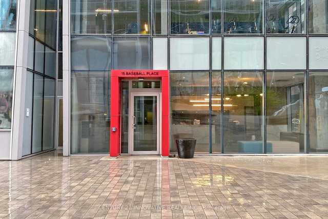 501 - 15 Baseball Place