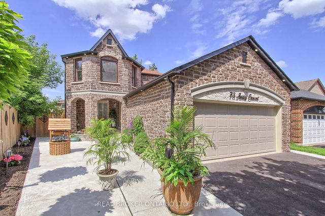 73 Addley Crescent