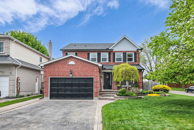 10 Ennisclare Place