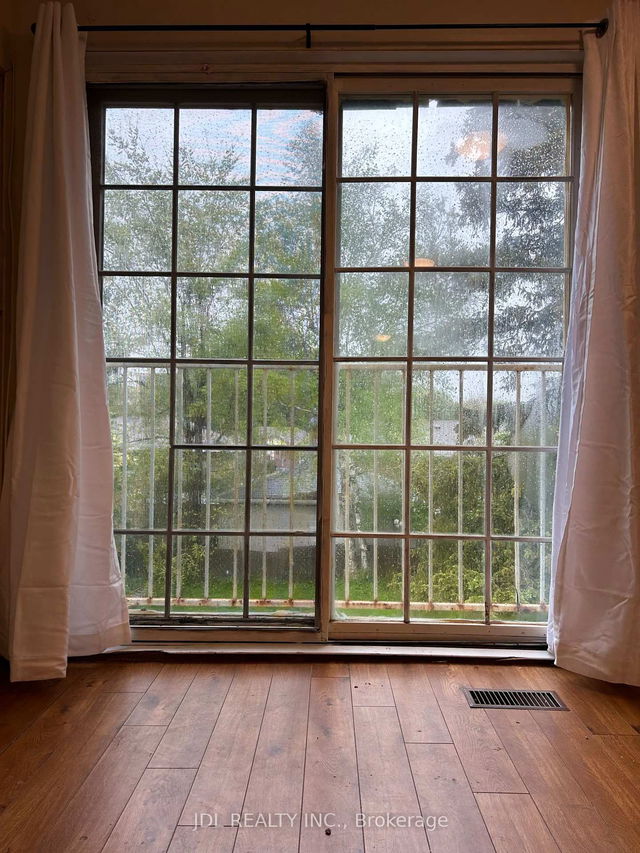 Suite C - 21 Squires Avenue