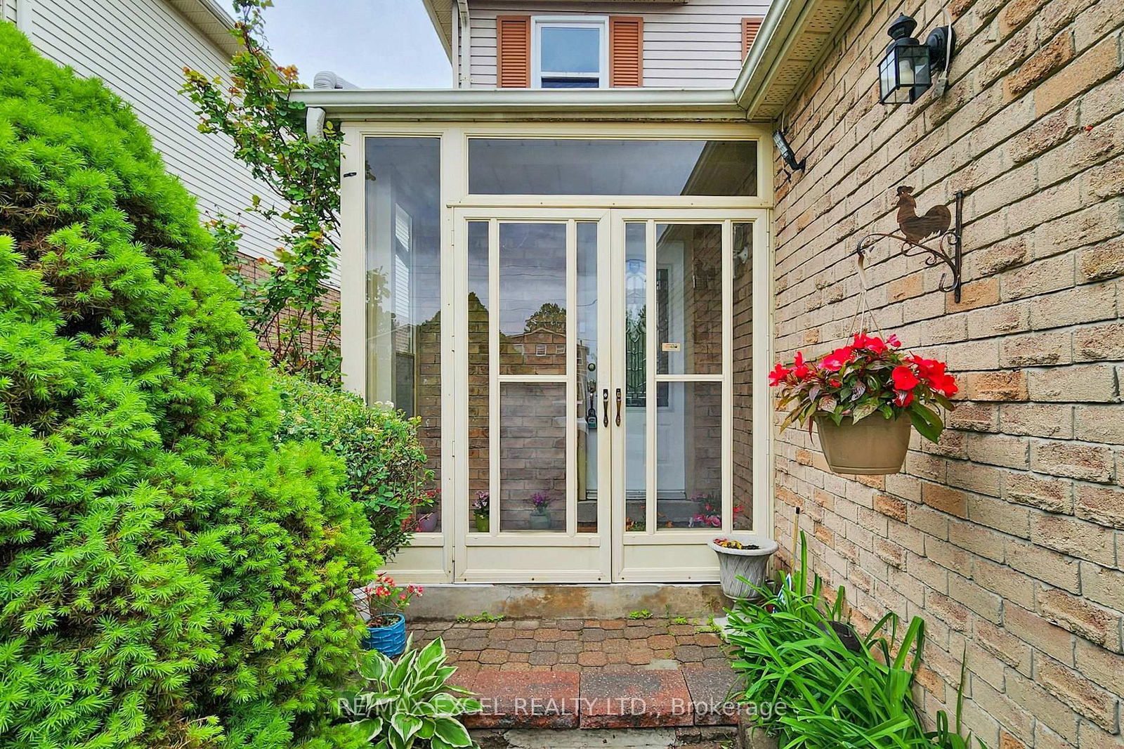 Detached House for sale at 52 Maresfield Drive, Toronto, Milliken, M1V 2X1 - MLS: E12167908