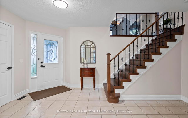 5 Greybeaver Trail