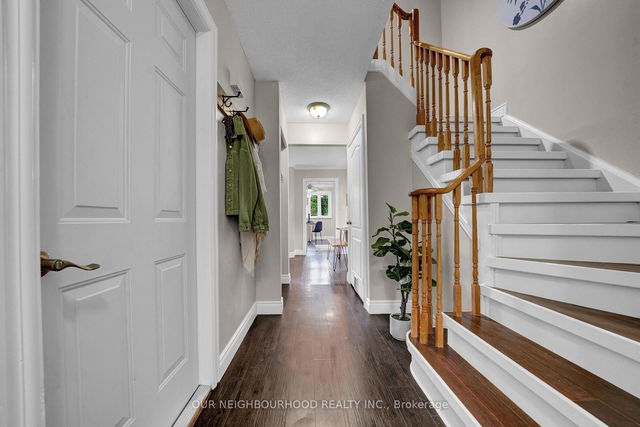 40 McFeeters Crescent