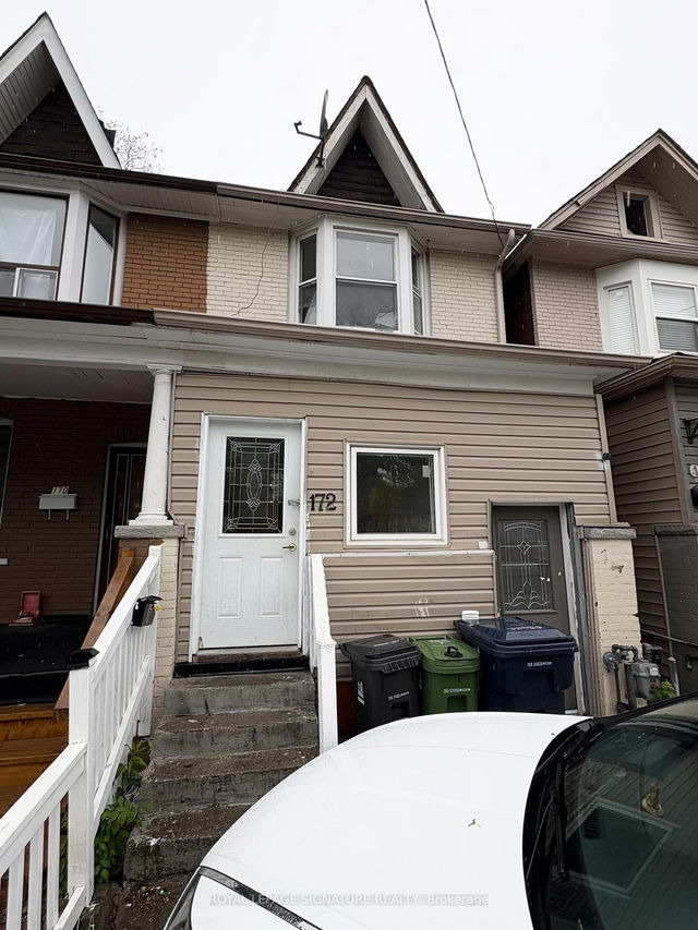 Main - 172 Coxwell Avenue