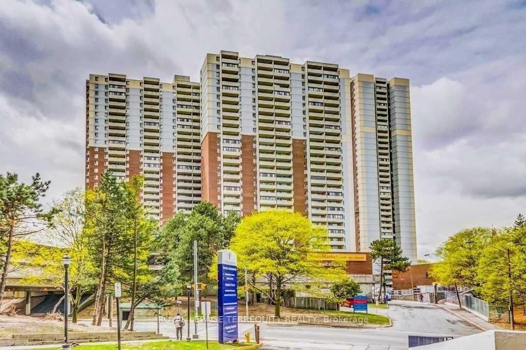 Condo for sale at 1512-5 Massey Square, Toronto, Crescent Town, M4C 5L6 - MLS: E12170704