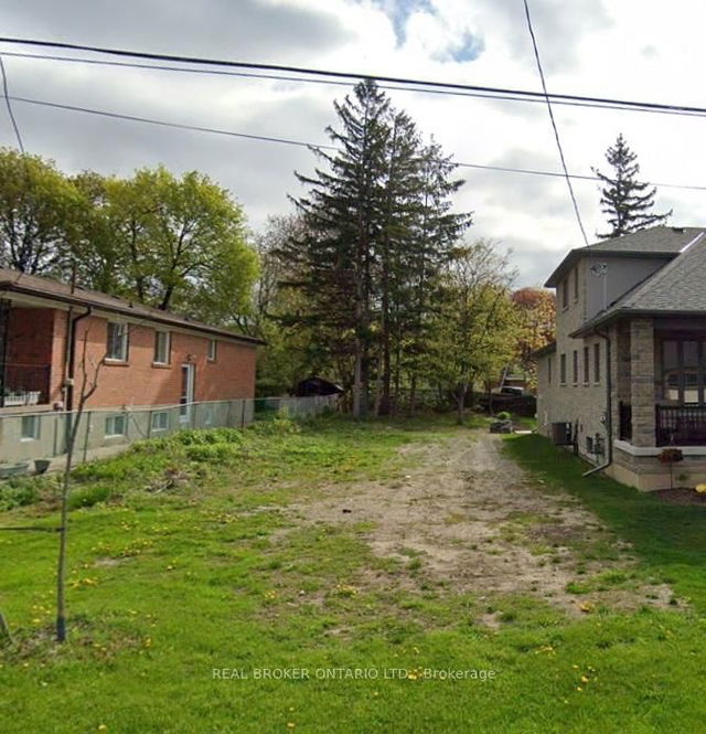 33 Andrew Avenue