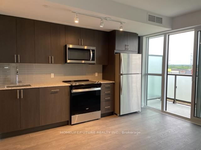 407 - 2550 Simcoe Street