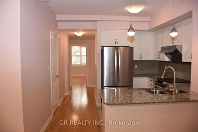 Unit 6 — 1 Eaton Park Lane, Toronto - L'Amoreaux image-0-4