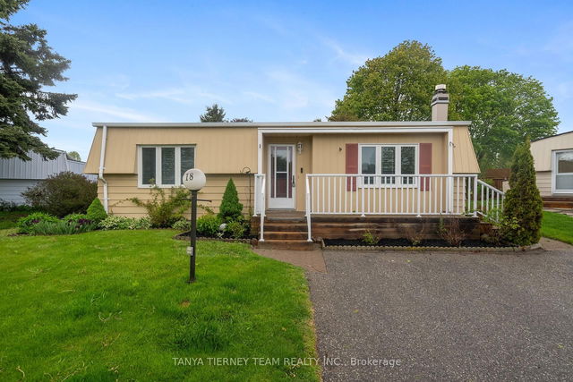 18 The Cove Road