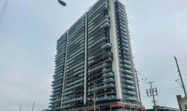 712 - 2545 Simcoe Street