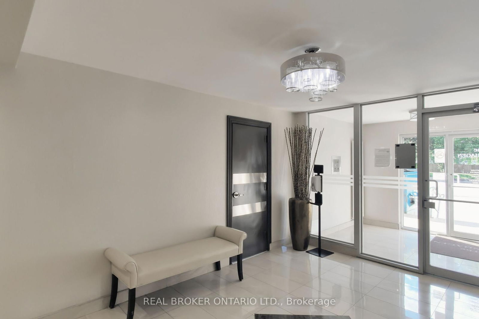 Condo for sale at 1012-2 GLAMORGAN Avenue, Toronto, Dorset Park, M1P 2M8 - MLS: E12171816