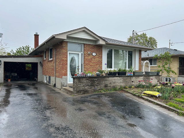Bsmt - 37 Budea Crescent