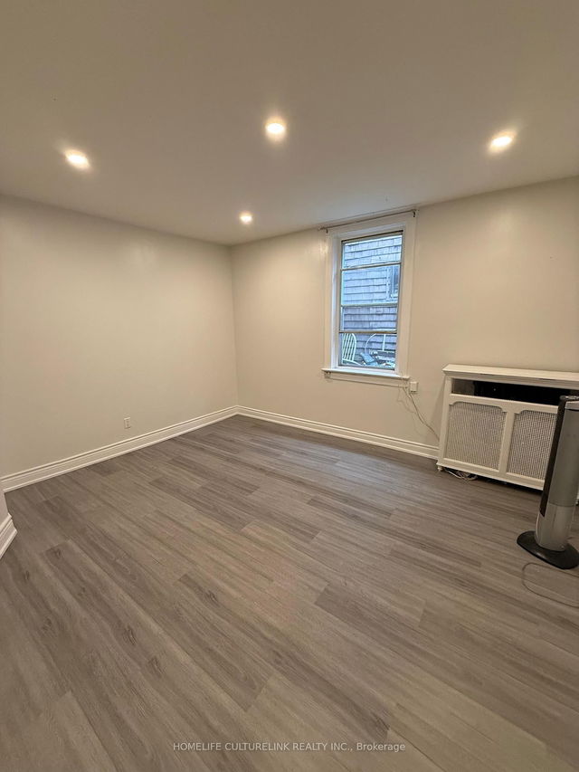 202 - 158 Danforth Avenue