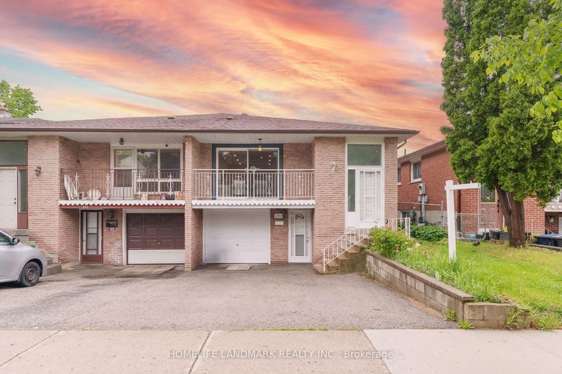 281 Timberbank Blvd, Toronto - L'Amoreaux image-0-0