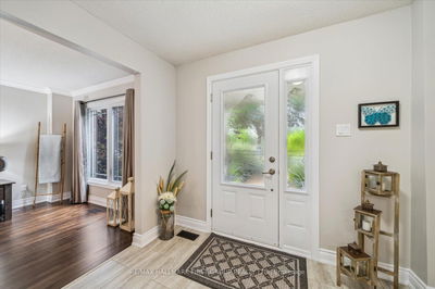 50 Lillian Cres, Clarington - Newcastle image-0-3
